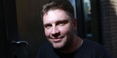 У нас тысячи ребят с трофейным оружием, которых лучше не злить, — Денис Пятигорец