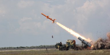 Установку С-400 и радар "Подлет" ВС РФ в Крыму уничтожили с помощью "Нептуна", — Бутусов