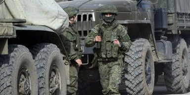 У Маріуполі військовий "Урал" окупантів протаранив автівку, загинув водій, – радник мера (фото)