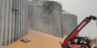 Повреждено заполненное зернохранилище: ВС РФ атаковали Полтавскую область, — ОВА