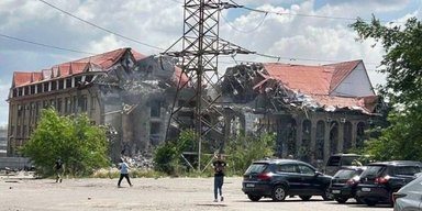 "Прилетіло по дуже відомій базі": осінтери показали місце, куди влучили ATACMS у Луганську