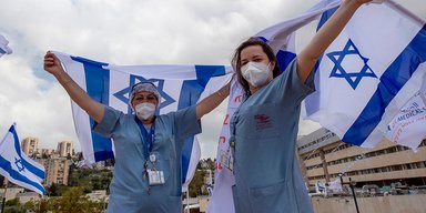 Поліція біля під'їздів і штрафи за винесення сміття без масок. Особливості карантину по-ізраїльськи