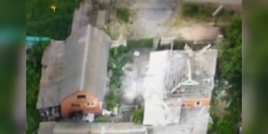 Залишаються лише попіл та іржа: у ГУР показали, як знищують росіян під Харковом (відео)