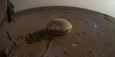 Пришло время прощаться. NASA заявило, что в этом году отключит зонд InSight на Марсе