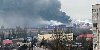 "Кара небесна": Андрющенко розповів про наслідки нічних прильотів в Маріуполі (фото)