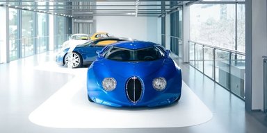 Попередник Veyron: секретний суперкар Bugatti 90-х вперше показали на публіці (фото)