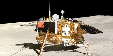 Китайский космический аппарат искал инопланетян на обратной стороне Луны: что он нашел (фото)