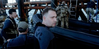 Кирилл Буданов побывал на острове Змеиный и газодобывающих платформах в Черном море (фото)