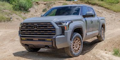 Крутіше нікуди: Toyota представила оновлений пікап Tundra 2027 року (відео)