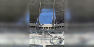 Росіяни вдарили по стадіону "Чорноморець" в Одесі: у даху утворилася чимала діра (відео)