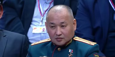Уехал в черном пакете: "Мадяр" показал ликвидацию офицера ВС РФ, который "брал" Северск (видео)