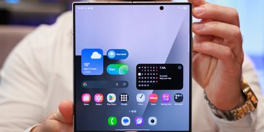Samsung висміяла Apple у рекламному ролику: чого не вистачає iPhone порівняно з Android (відео)