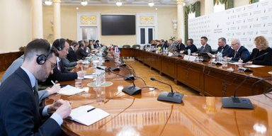 Глава Нацбанка обсудил с послами G7 и ЕС ситуацию с банком Петра Порошенко