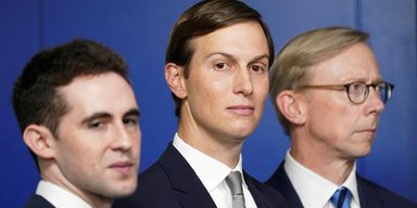 Приняли специальный закон: зятю Трампа разрешили строить новый отель