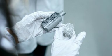 Превзойдут обычные батареи: литий-воздушные аккумуляторы стали эффективнее и долговечнее