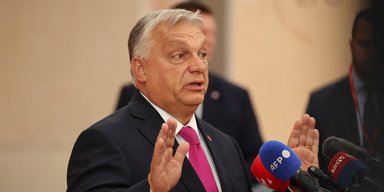Разные судьбы: Орбан заявил, что украинцам не место в ЕС с венграми
