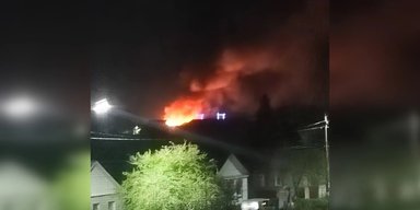Понад 100 дронів: у Брянську вибухи на заводі мікроелектроніки "Кремній Ел" (відео)