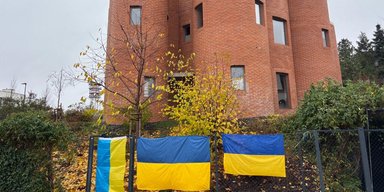 Месть Окамуре: возле дома спикера чешского парламента появились украинские флаги