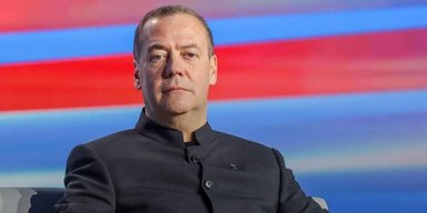 "Исчезнет с карты": Медведев пригрозил Литве из-за размещения ядерного оружия