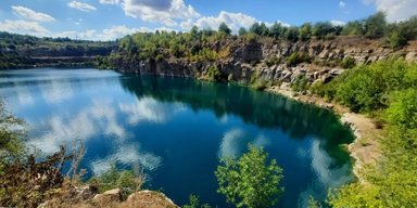 "Український Байкал" з бірюзовою водою, про який мало хто знає: чому тут варто побувати і як дістатися (фото)
