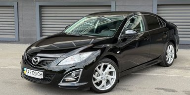 Недорогая "капсула времени": в Украине обнаружили 15-летнюю Mazda 6 с пробегом 3300 км (фото)
