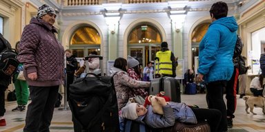 Успеть за 3 дня. Какие правила приема украинских беженцев сейчас действуют в Чехии