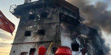 Дірки в корпусі: в мережі показали танкери "тіньового флоту" РФ після атак дронів (відео)