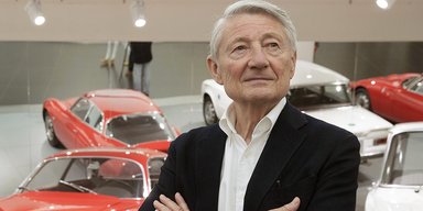 Створив BMW 5 E34 і найдорожчий Aston Martin: пішов із життя відомий автодизайнер (фото)