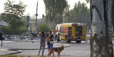 Россия ночью атаковала Запорожье: повреждены дома и авто (видео)