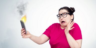 Жара и смартфон не совместимы: как не допустить взрыва аккумулятора