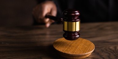 Адвокат обвиняет судей Сумского апелляционного суда в предвзятости, — СМИ