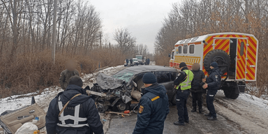 На Одещині зіштовхнулись рейсовий автобус і легковий автомобіль, є постраждалі (фото)