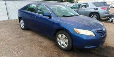 Майже задарма: у США седан Toyota Camry продали на аукціоні всього за $25 (фото)