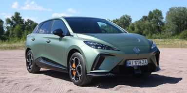 Гроза суперкарів: тест-драйв доступного електромобіля MG4 XPower