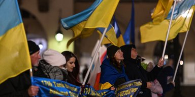 Україна хоче скоротити виплати для біженців у ЄС і скасувати консульські послуги, — ЗМІ