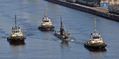 В РФ прошли испытания подводной лодки "Великие Луки": что известно о субмарине