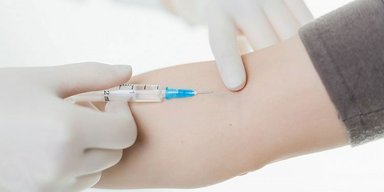 Ввели некачественный препарат после операции: в больнице Днепра умер 11-летний мальчик