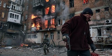 Запрет на въезд, подрыв моста и новые штурмы ВС РФ: что сейчас происходит в Бахмуте (фото)