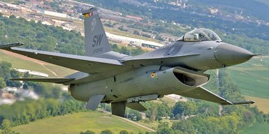 "Пока мы ждем F-16 — россияне укрепляют оборону": эксперт о поставках истребителей для ВСУ
