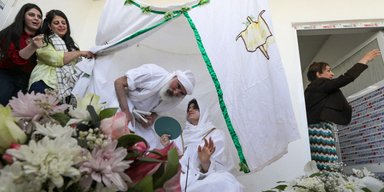 Замуж – с 9 лет: в Ираке легализовали браки с детьми, что будет с девочками