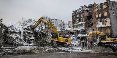 Мира не будет: почему РФ усилила атаки на Украину именно сейчас, — Bloomberg