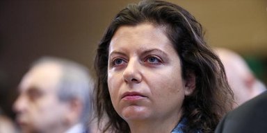 "Тисячі померли від холоду": Симоньян лякає росіян життям у Великій Британії