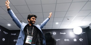Суперник зробив фатальну помилку: чемпіоном світу з шахів став 18-річний вундеркінд (фото, відео)