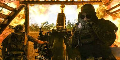 Кадирівці зняли колеса з причіпної гаубиці Д-30: безглузде рішення чи необхідність (фото)