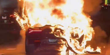 Новітній суперкар Lamborghini за $600 000 згорів невдовзі після покупки (відео)
