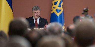 Слово Порошенко. Что уже успел пообещать президент в 2018-м