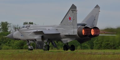 ЗМІ повідомили про продаж радянських літаків для ЗСУ: в Казахстані спростували