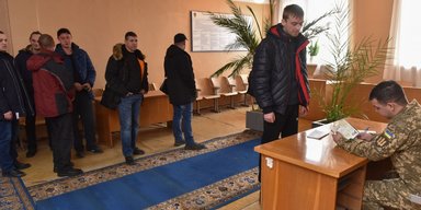 ТЦК "звіріють", бо на них тиснуть: як депутати можуть покращити мобілізацію, — ветеран Євген Дикий