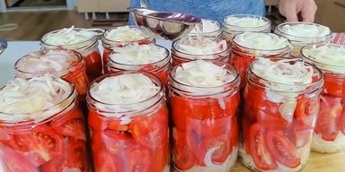 Такого вы еще не пробовали: оригинальный рецепт помидоров на зиму