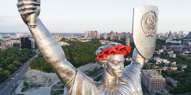 Голову Родины-Матери не тронут: в Минкульте рассказали о новом способе замены советского герба